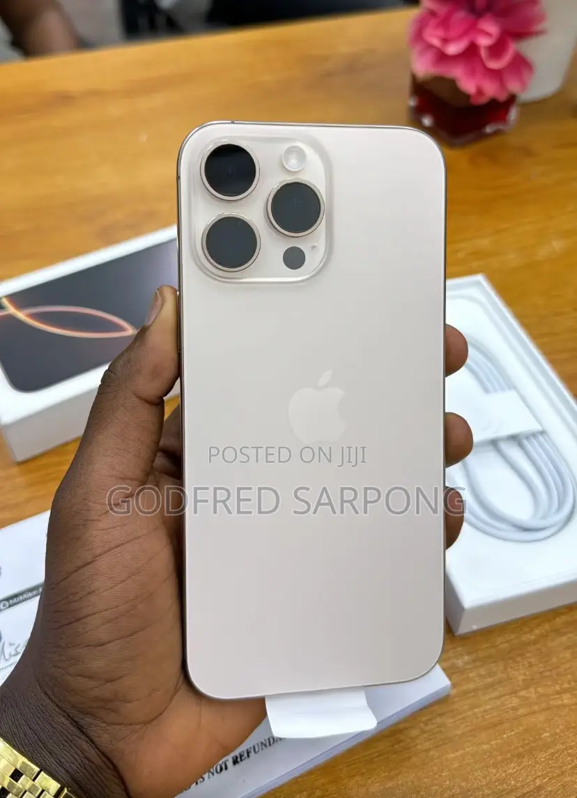 New Apple iPhone 16 Pro Max 256 GB Gold