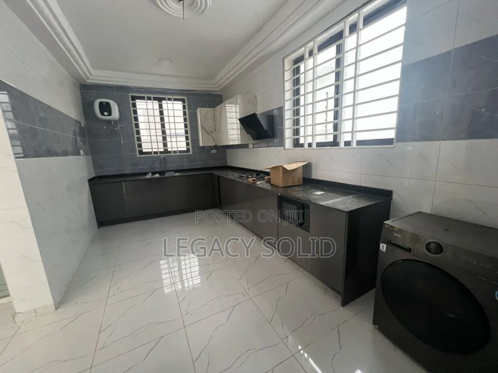 4bdrm Townhouse / Terrace in 𝙻𝚎𝚐𝚊𝚌𝚢 𝚜𝚘𝚕𝚒𝚍 𝚛𝚎𝚊𝚕, Spintex for rent