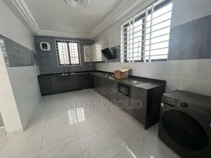4bdrm Townhouse / Terrace in 𝙻𝚎𝚐𝚊𝚌𝚢 𝚜𝚘𝚕𝚒𝚍 𝚛𝚎𝚊𝚕, Spintex for rent