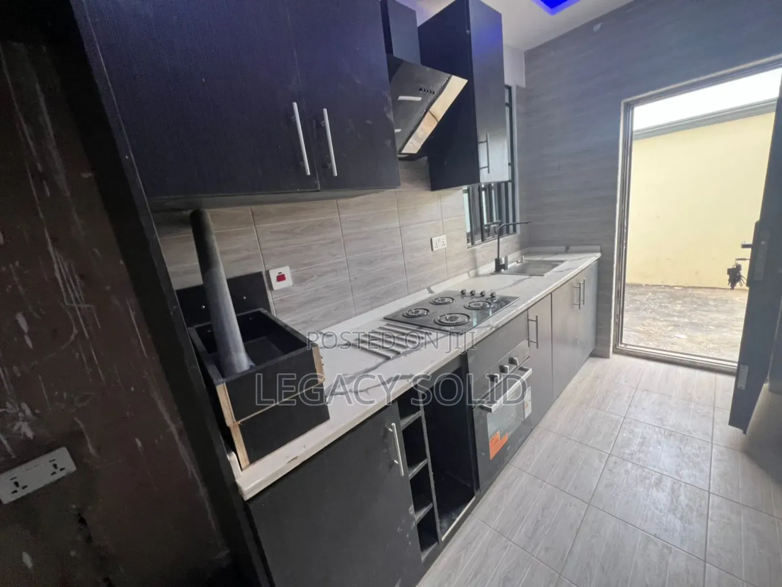 4bdrm Townhouse / Terrace in 𝙻𝚎𝚐𝚊𝚌𝚢 𝚜𝚘𝚕𝚒𝚍 𝚛𝚎𝚊𝚕, Amasaman for rent