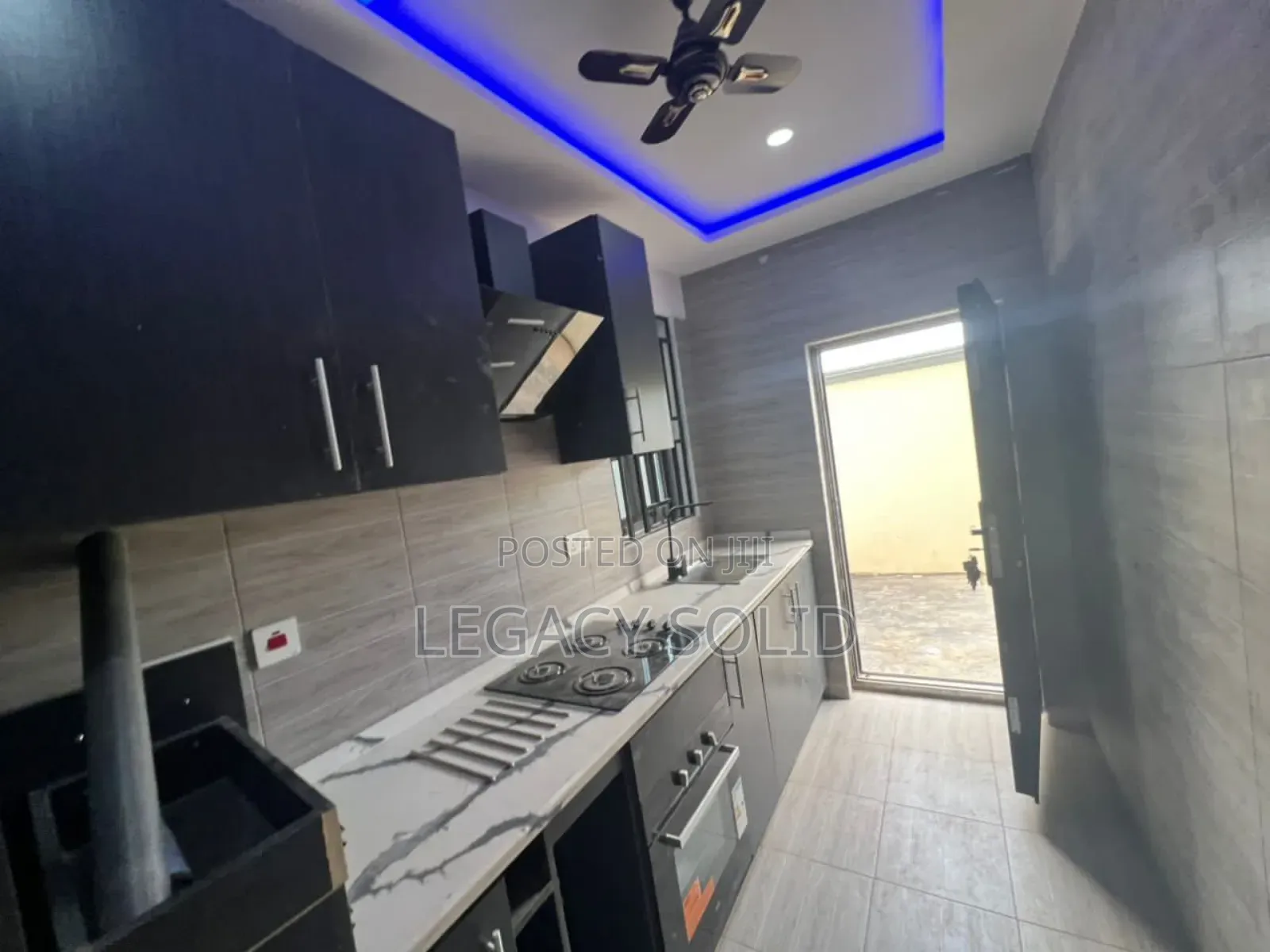 4bdrm Townhouse / Terrace in 𝙻𝚎𝚐𝚊𝚌𝚢 𝚜𝚘𝚕𝚒𝚍 𝚛𝚎𝚊𝚕, Amasaman for rent