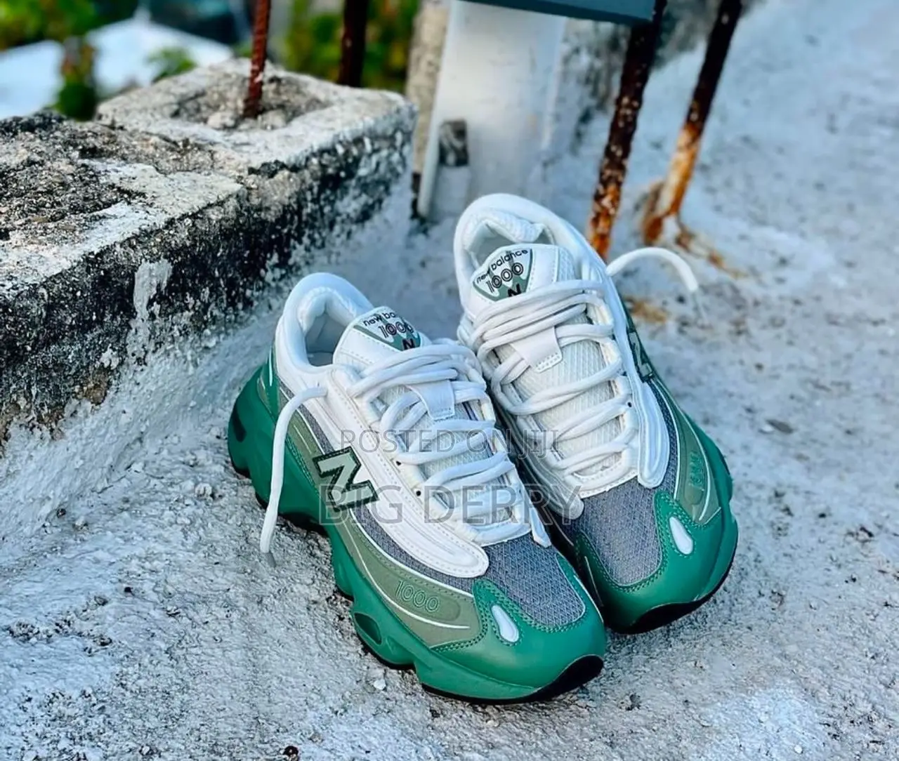 New Balance 1000