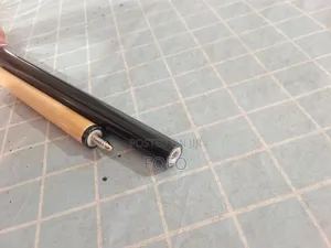 Screw Adjusted Snooker Cue Stick