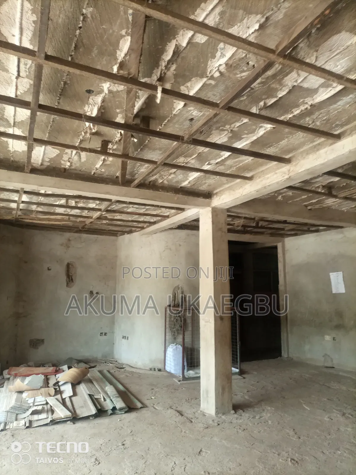 20bdrm House in Near Mega Choice, Ashomang Estate for sale