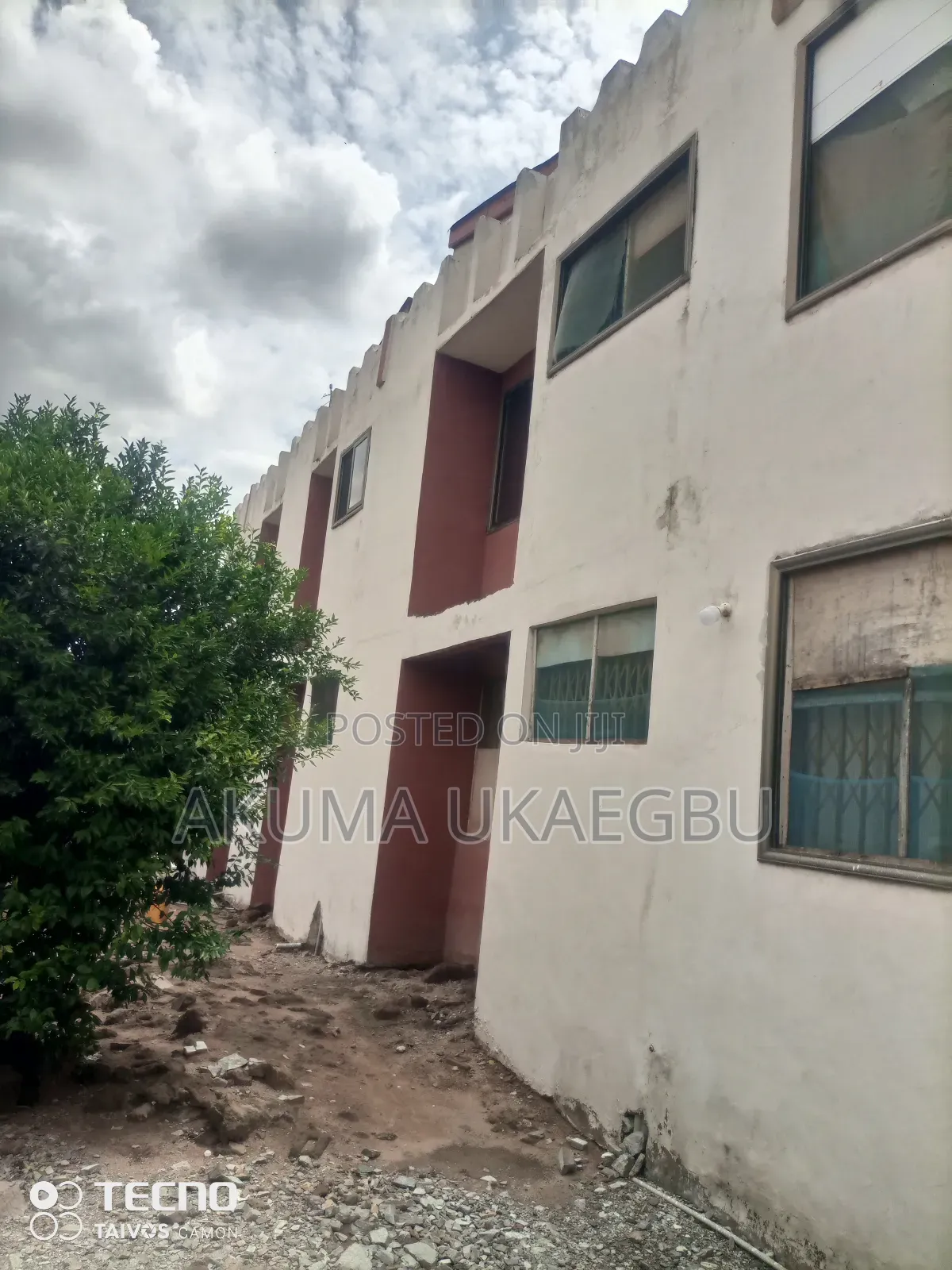 20bdrm House in Near Mega Choice, Ashomang Estate for sale