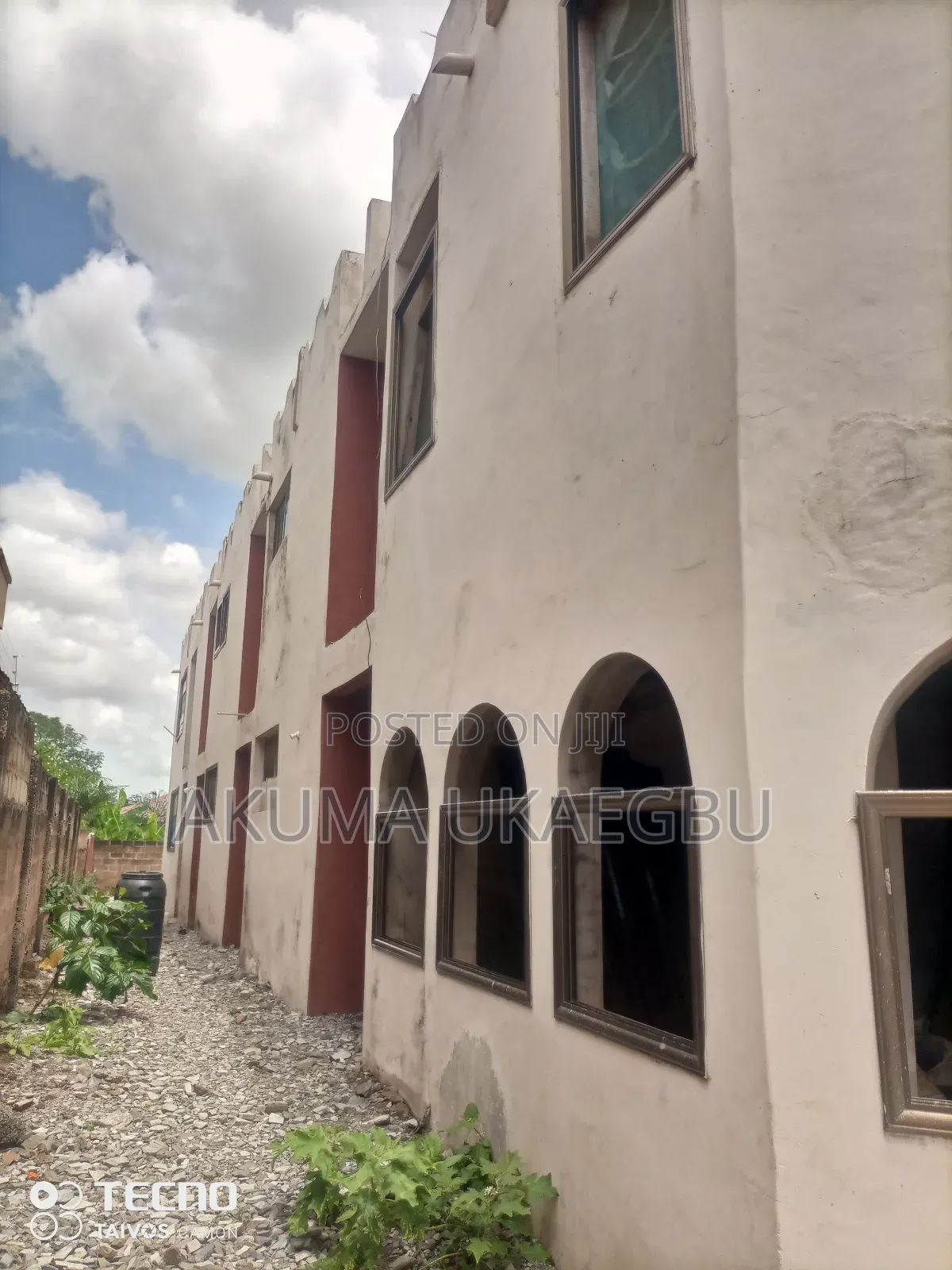20bdrm House in Near Mega Choice, Ashomang Estate for sale