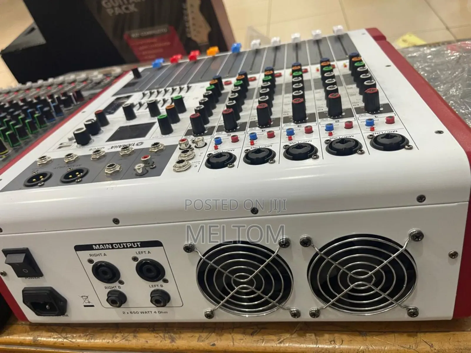 Yamaha Qrc6 6channels Powered Professional Mixer