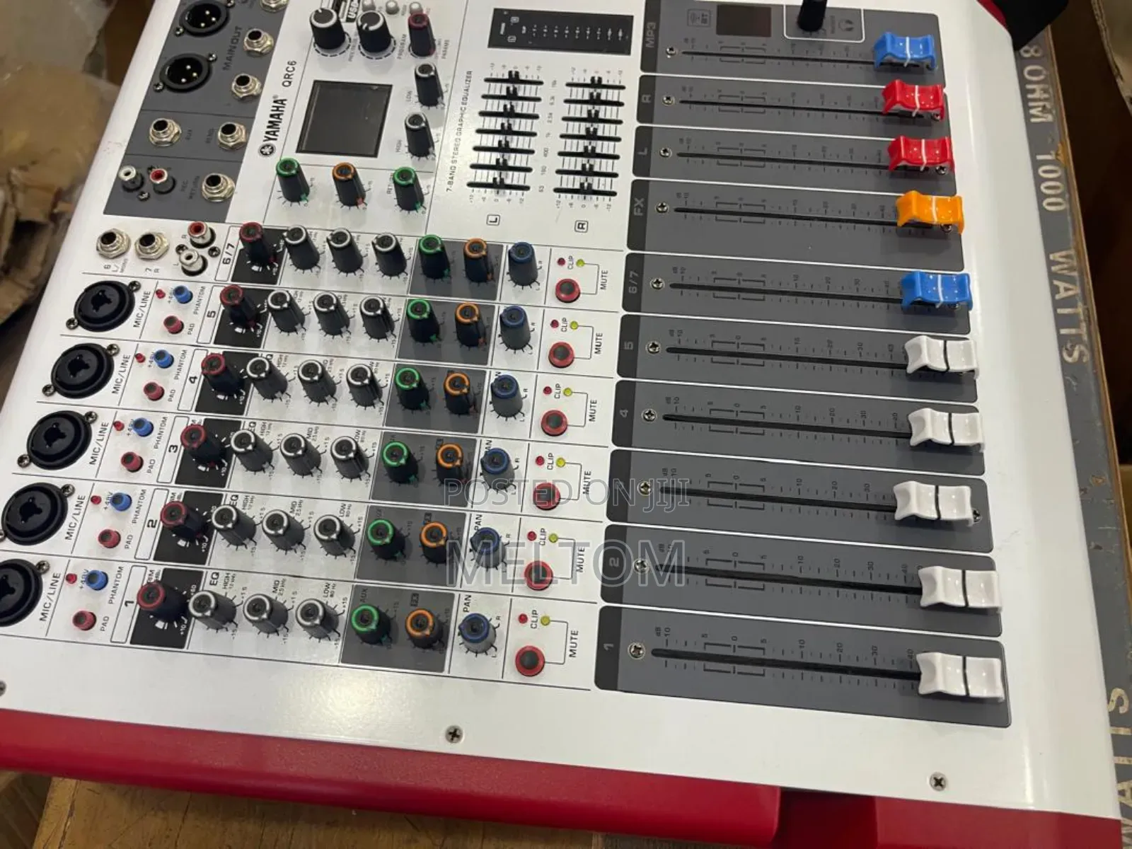 Yamaha Qrc6 6channels Powered Professional Mixer