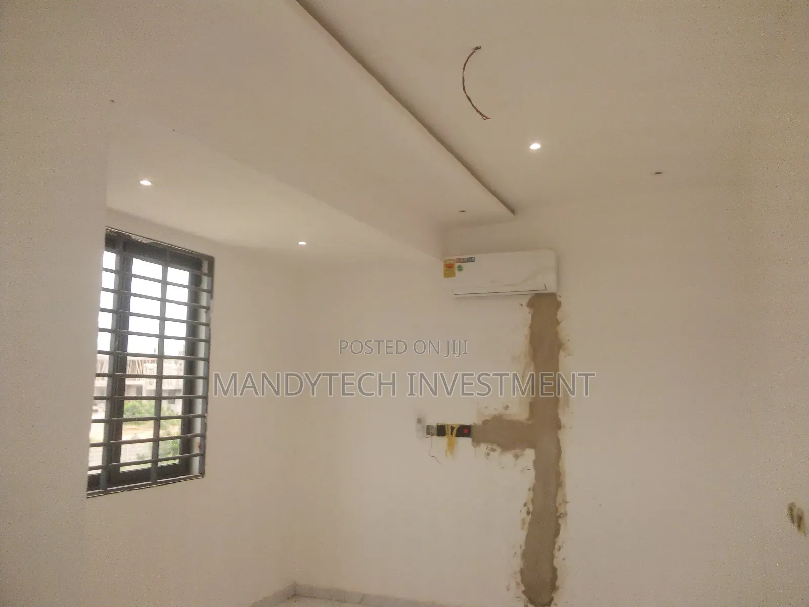 3bdrm Duplex in School Junction for rent