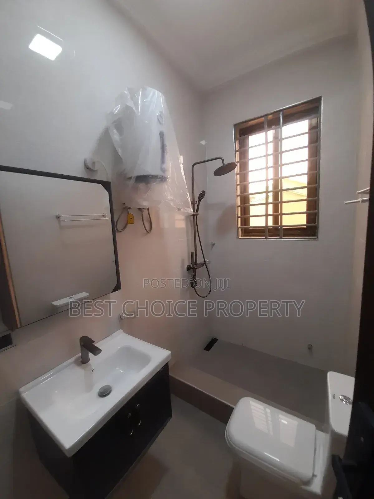 2bdrm Apartment in Adenta Frahfrah, Frafraha for rent