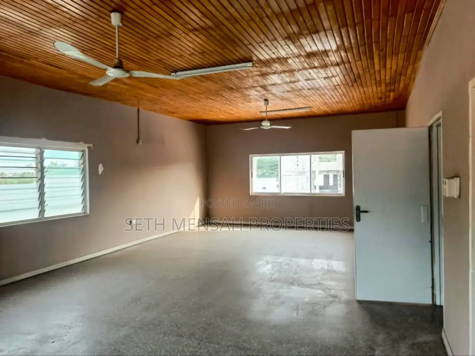9bdrm Condo in Airport Residential Area for rent