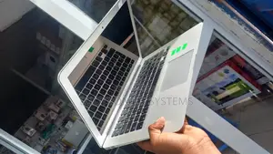 Laptop Apple MacBook Air 2015 4GB Intel Core i5 SSD 128GB