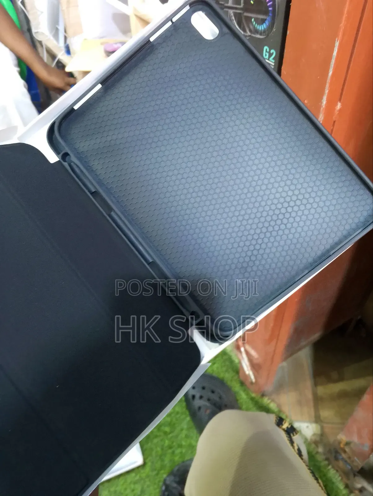 Black Case for 10th Generation Apple iPad 10.9" With Holder