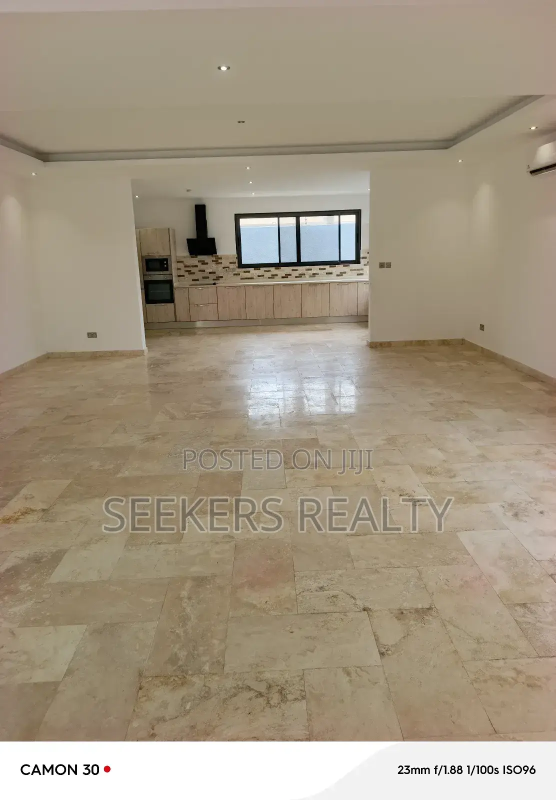 4bdrm Townhouse / Terrace in Seekers Realty, Cantonments for rent