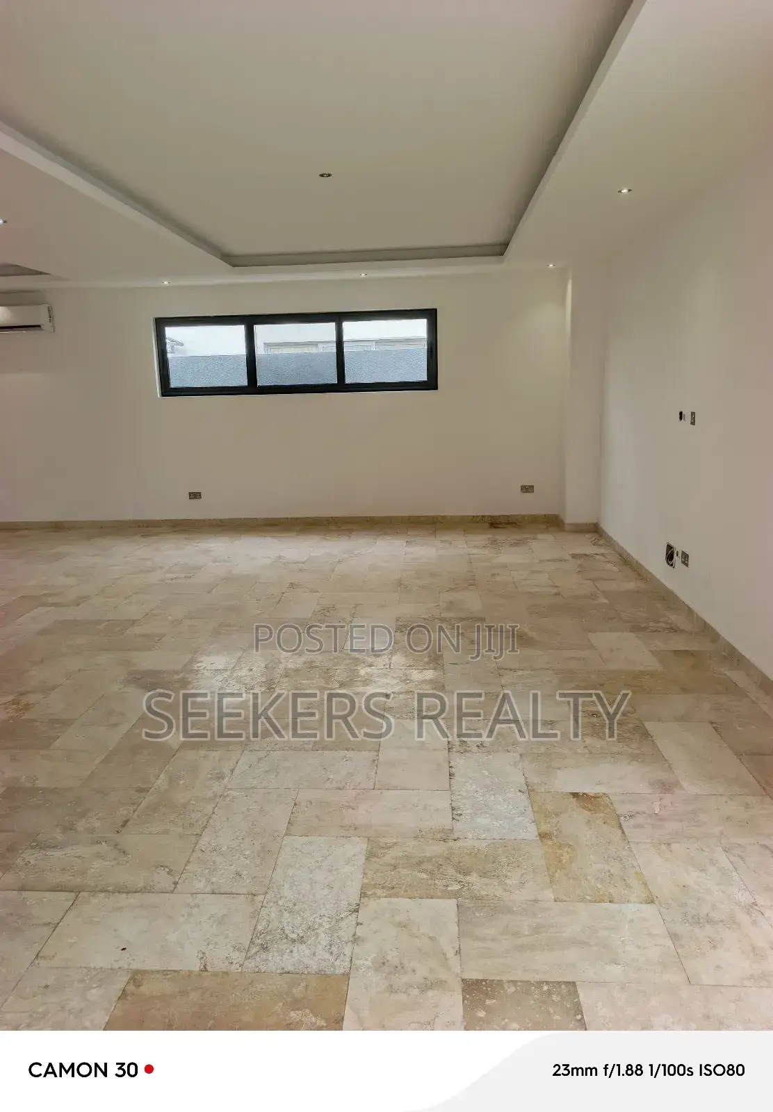 4bdrm Townhouse / Terrace in Seekers Realty, Cantonments for rent