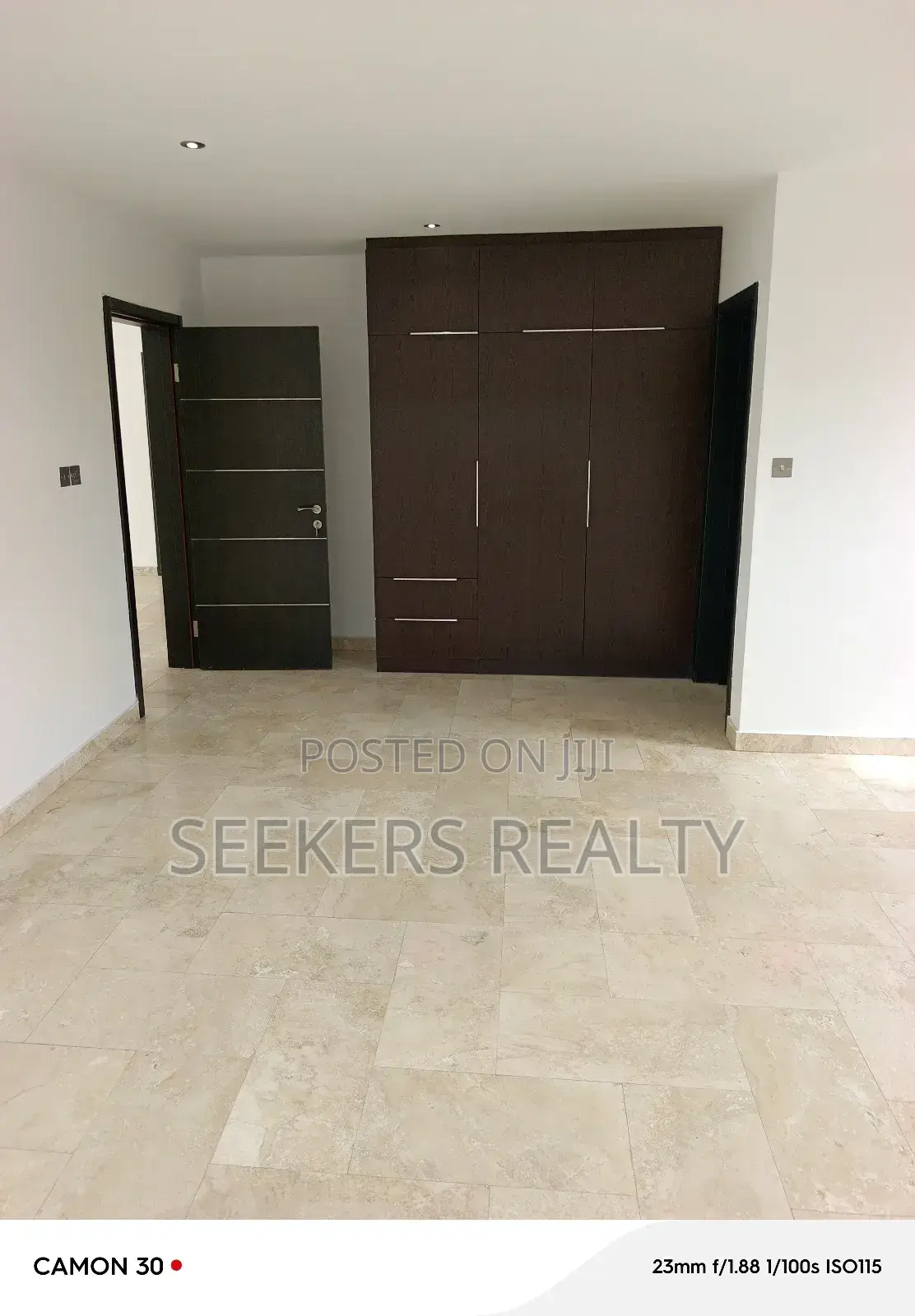 4bdrm Townhouse / Terrace in Seekers Realty, Cantonments for rent