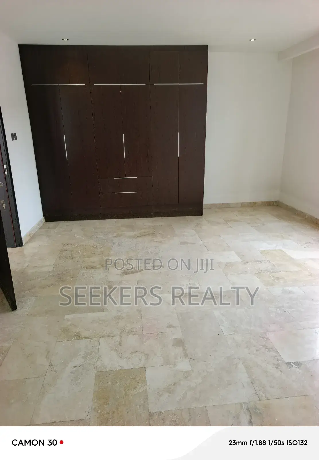4bdrm Townhouse / Terrace in Seekers Realty, Cantonments for rent