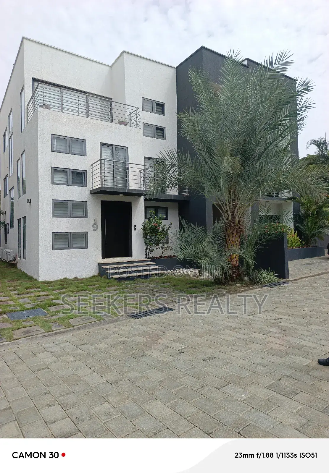 Furnished 3bdrm Townhouse / Terrace in Seekers Realty, Cantonments