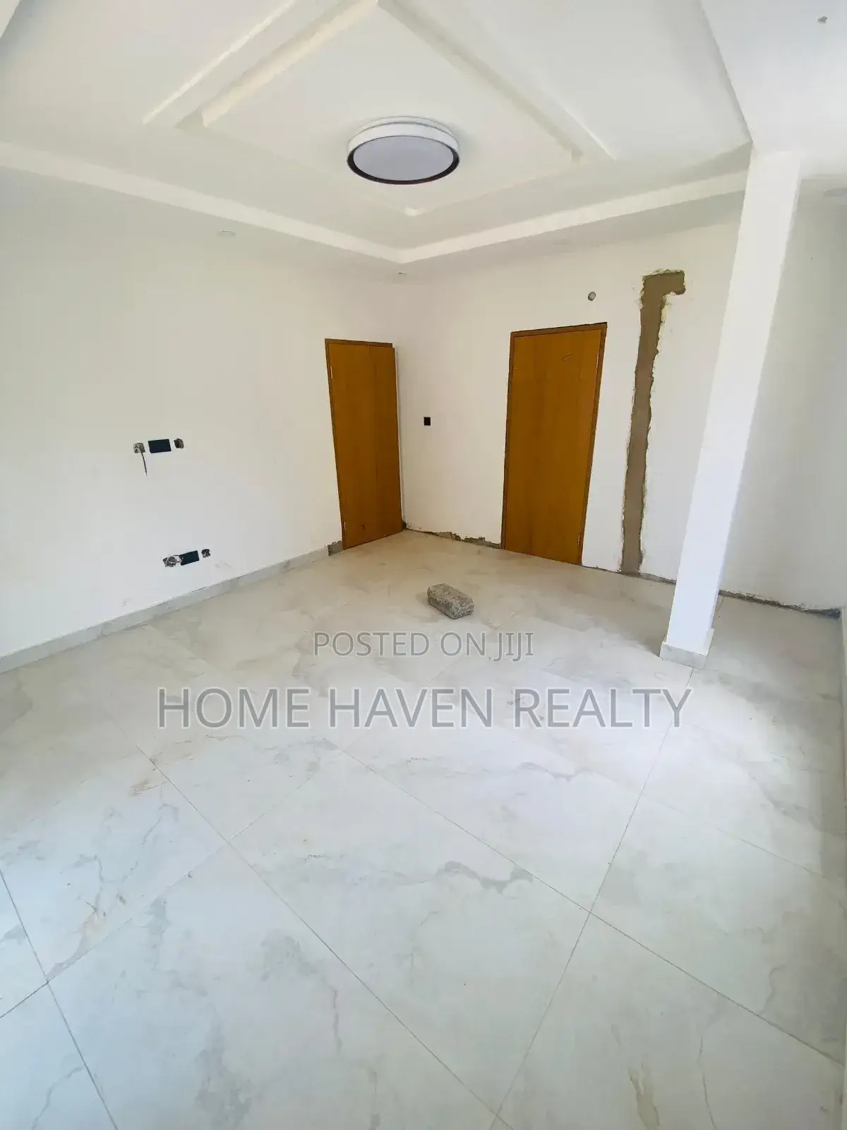 4bdrm Townhouse/Terrace in Abelemkpe for sale