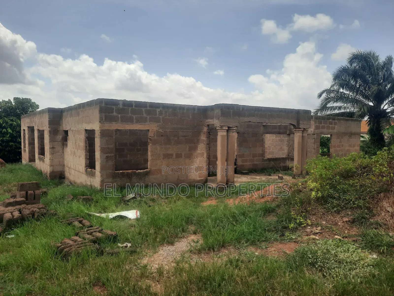 6bdrm House in Atwima Boko, Kumasi Metropolitan for sale