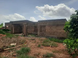 6bdrm House in Atwima Boko, Kumasi Metropolitan for sale