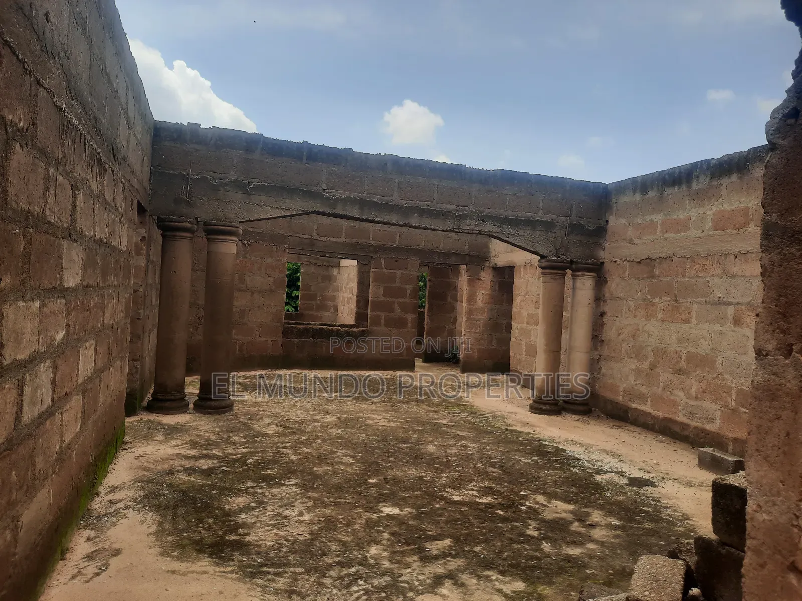 6bdrm House in Atwima Boko, Kumasi Metropolitan for sale