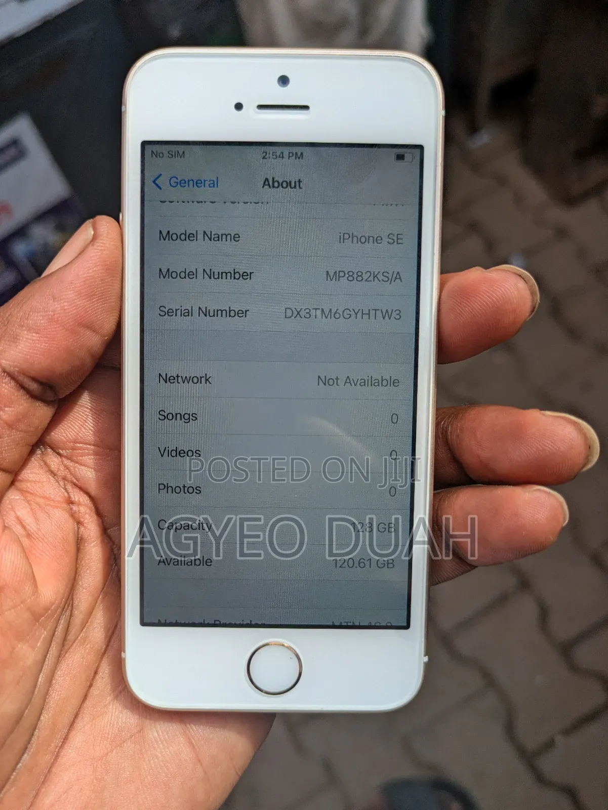 Apple iPhone SE 128 GB