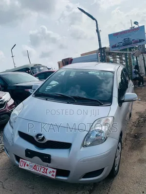 Toyota Vitz 1.3 AWD 3dr 2010 Silver