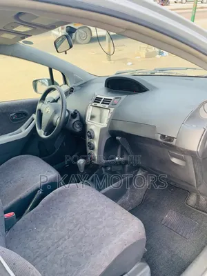 Toyota Vitz 1.3 AWD 3dr 2010 Silver
