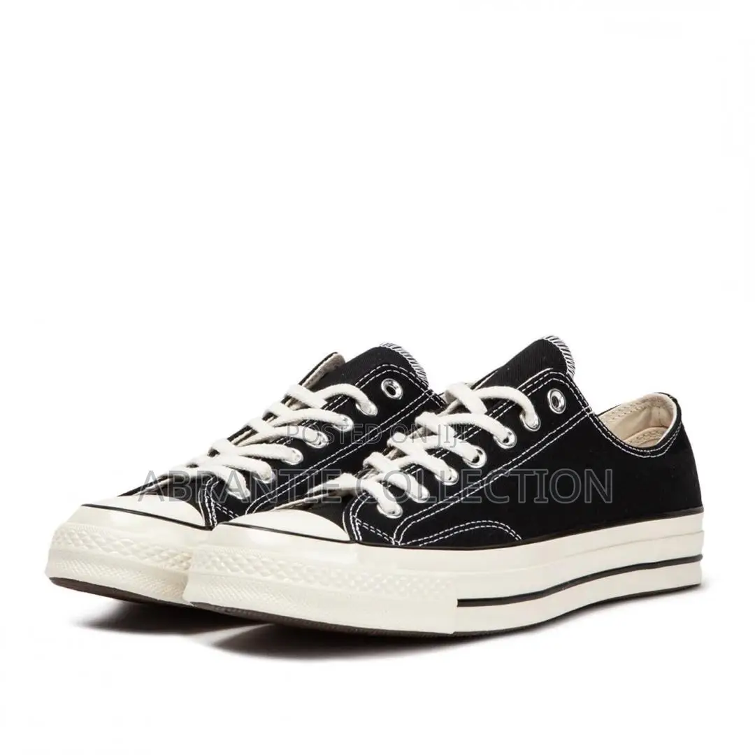 Classy Unisex Converse Sneaker Black/White