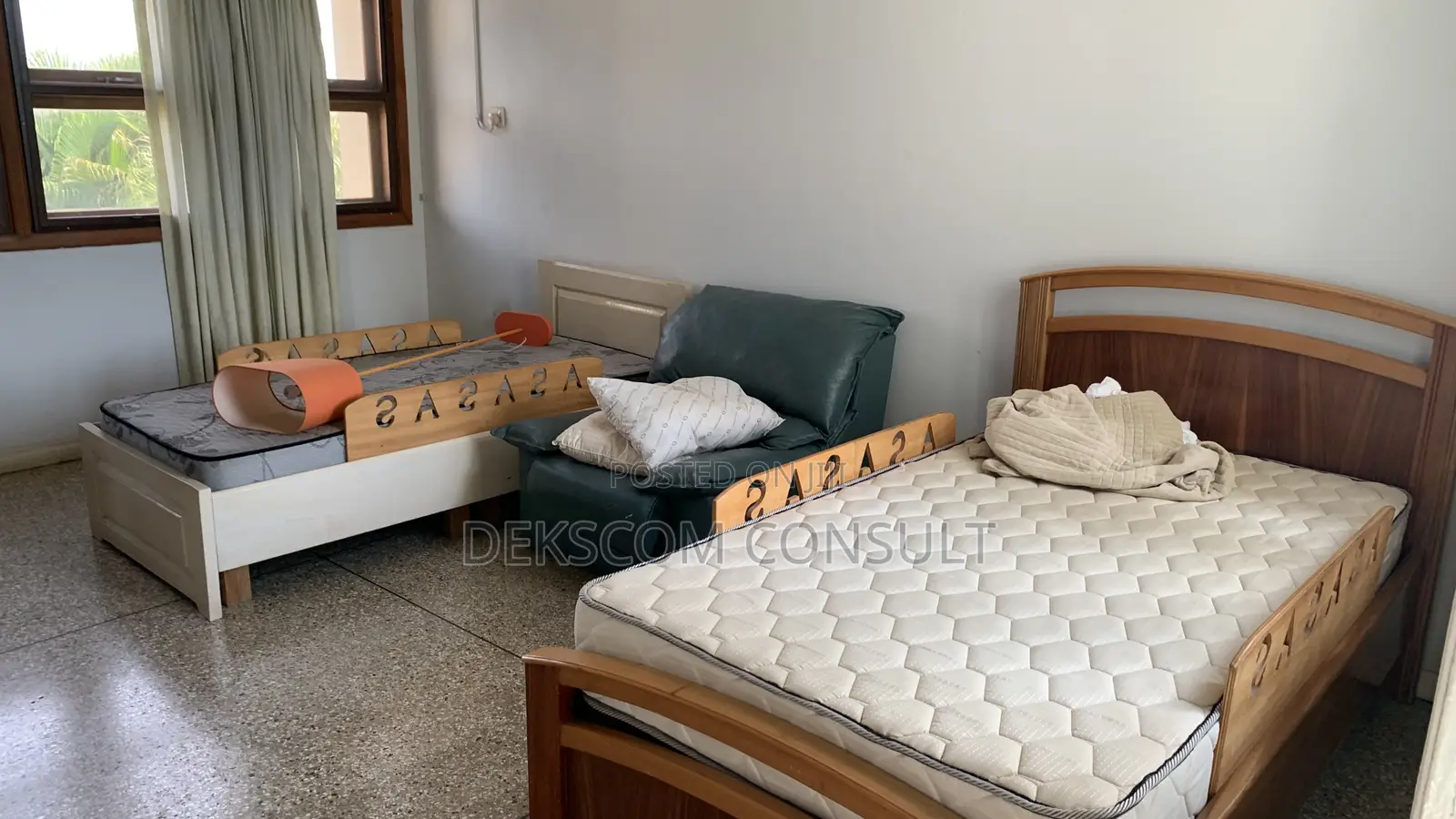 4bdrm Duplex in Nungua for sale