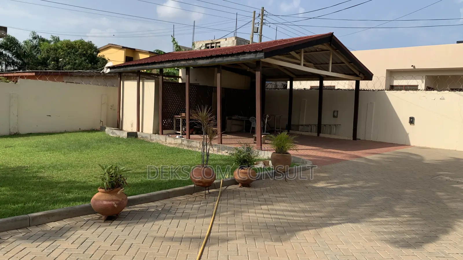 4bdrm Duplex in Nungua for sale