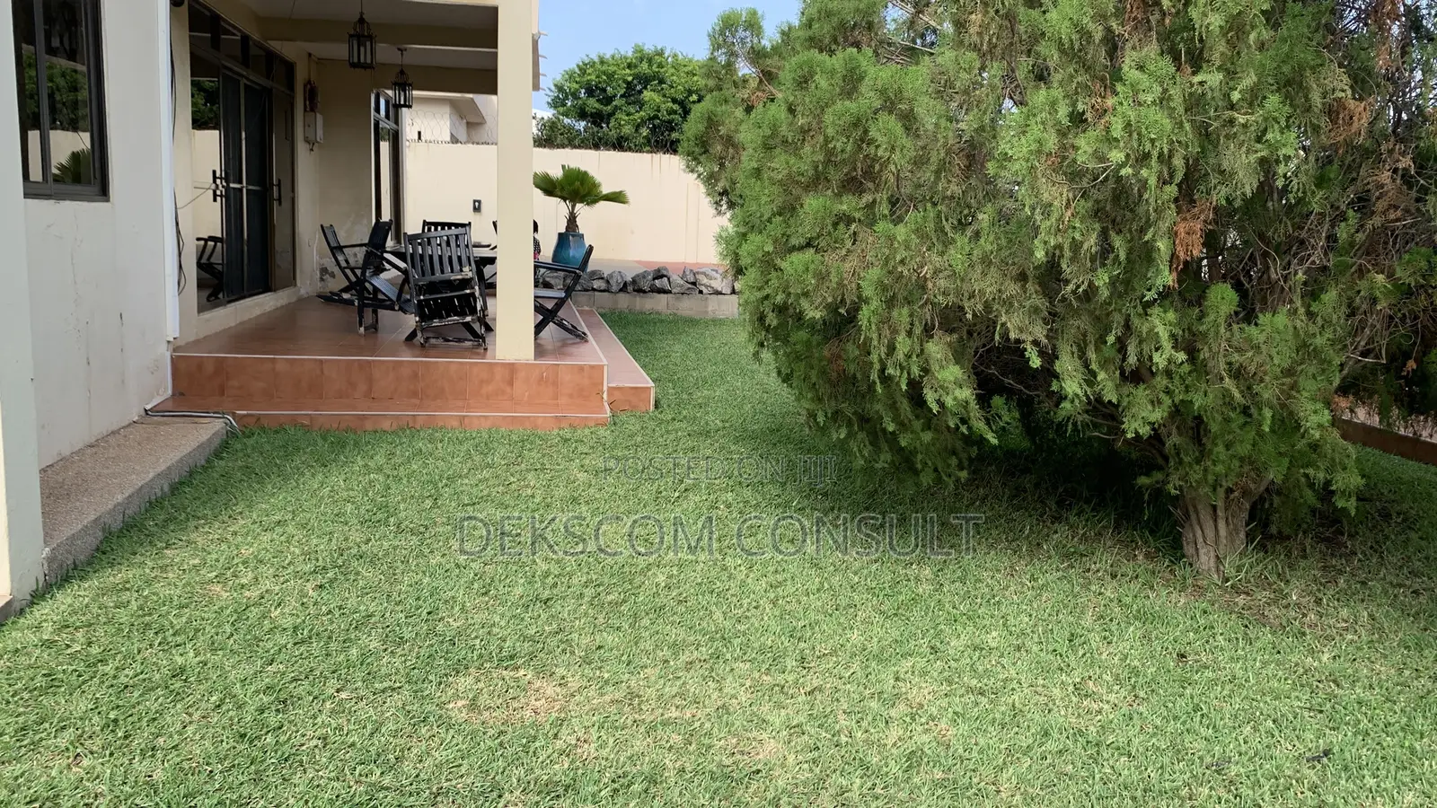 4bdrm Duplex in Nungua for sale