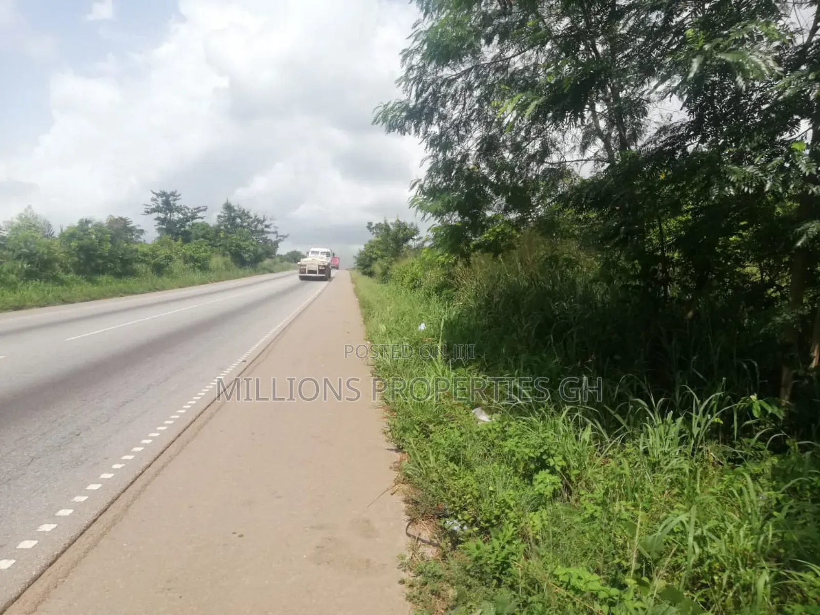 10 Acres Ejisu-Boankra(Kubase)