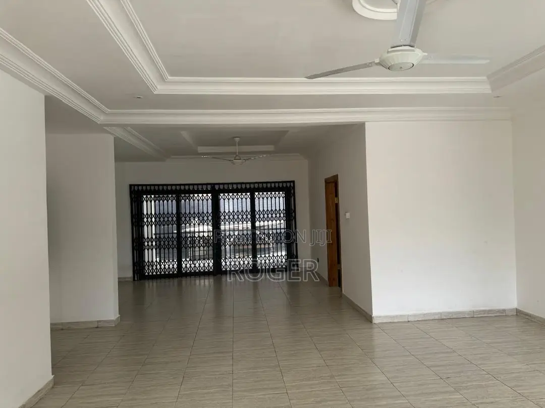 3bdrm House in East Legon for rent
