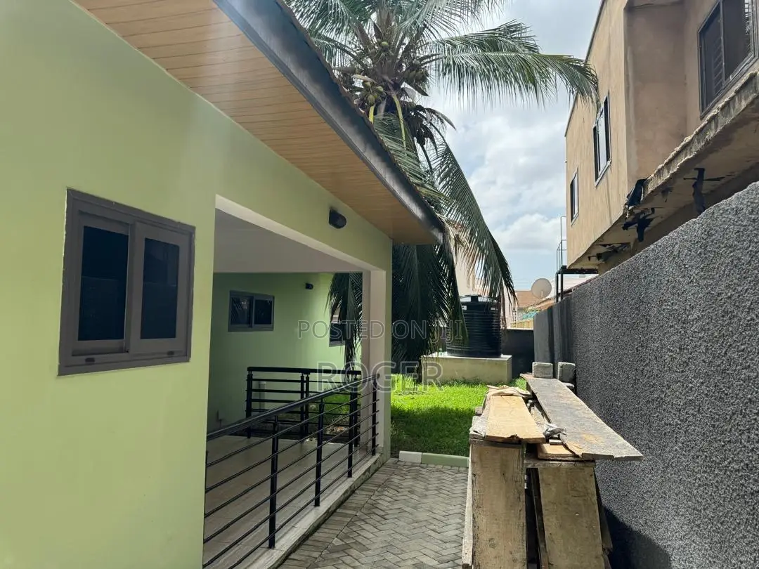 3bdrm House in East Legon for rent