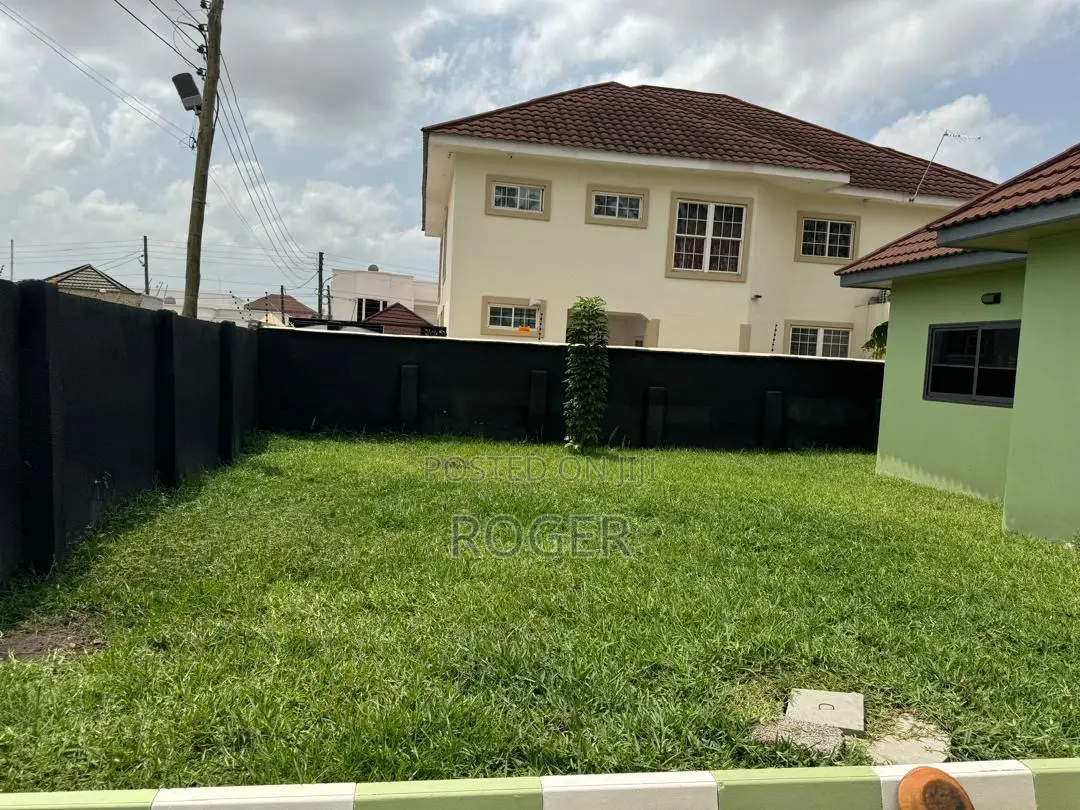 3bdrm House in East Legon for rent