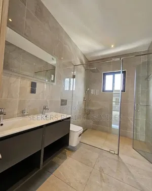 4bdrm Townhouse/Terrace in Seekers Realty, Cantonments for sale