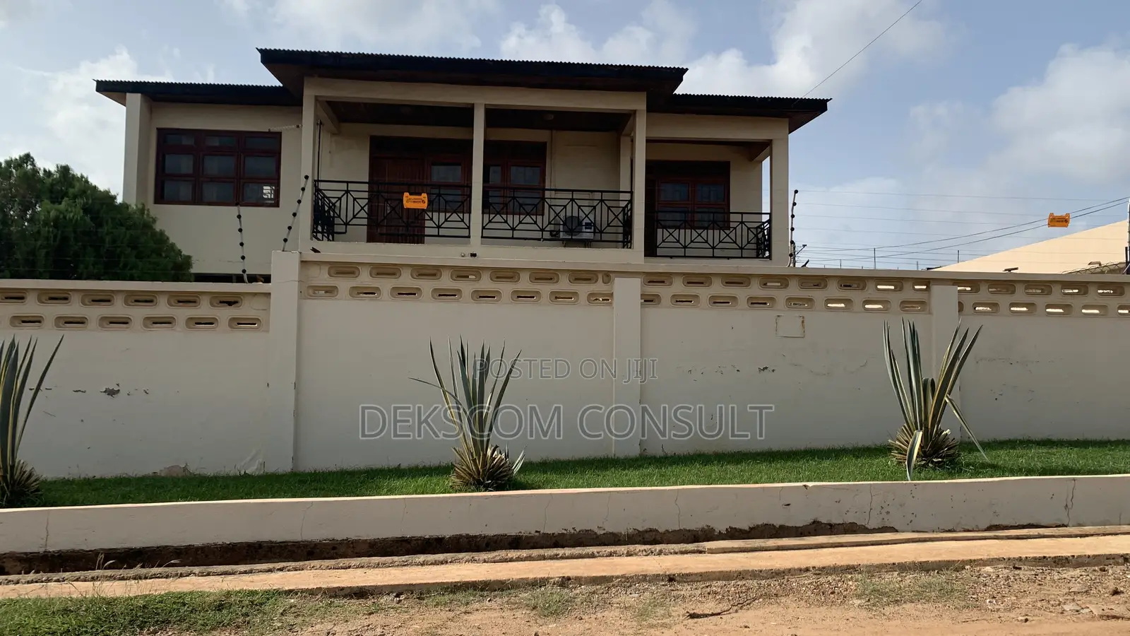 4bdrm Duplex in Nungua for sale