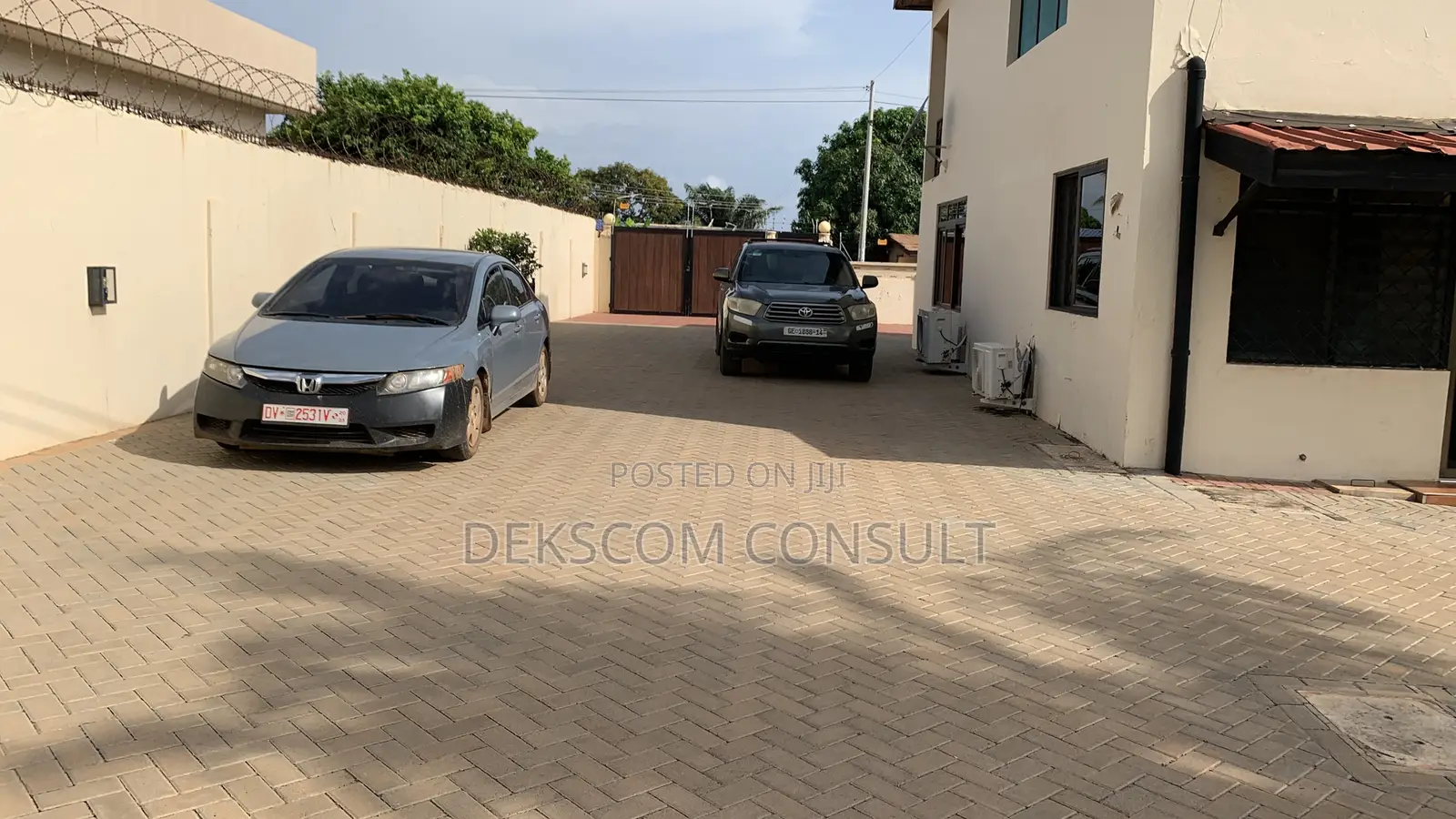 4bdrm Duplex in Nungua for sale