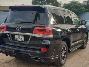 Toyota Land Cruiser 4.0 V6 GX 2012 Black