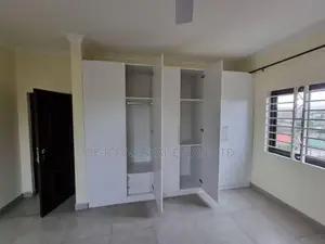 2bdrm Apartment in De-Icons Real Estate, Ga South Municipal for rent