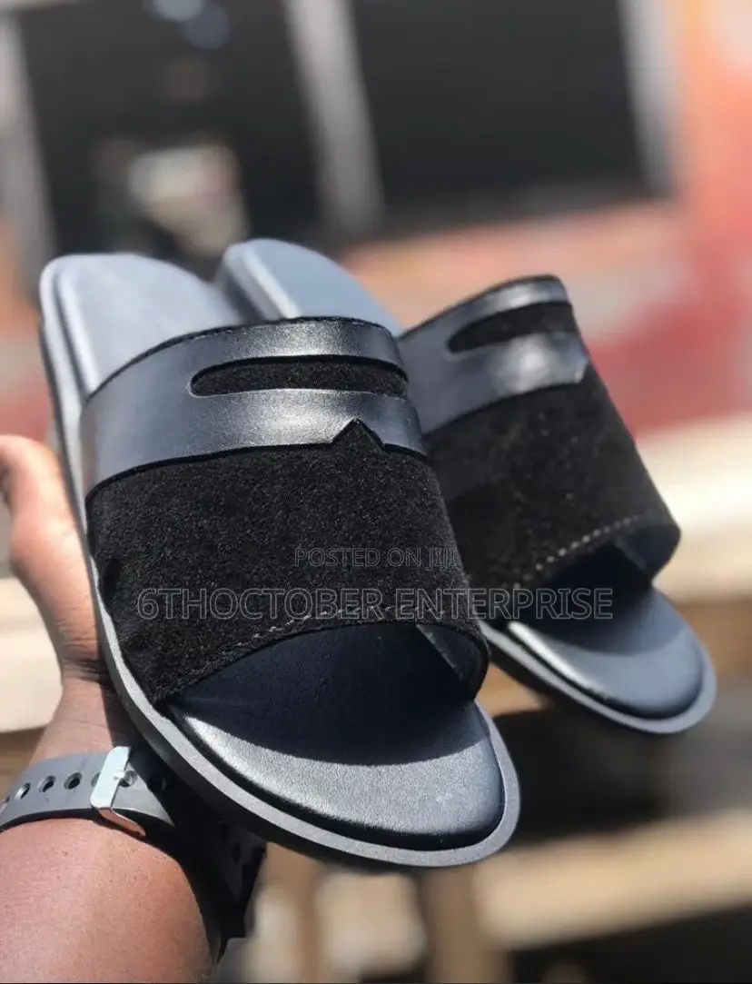 Slippers/Slides