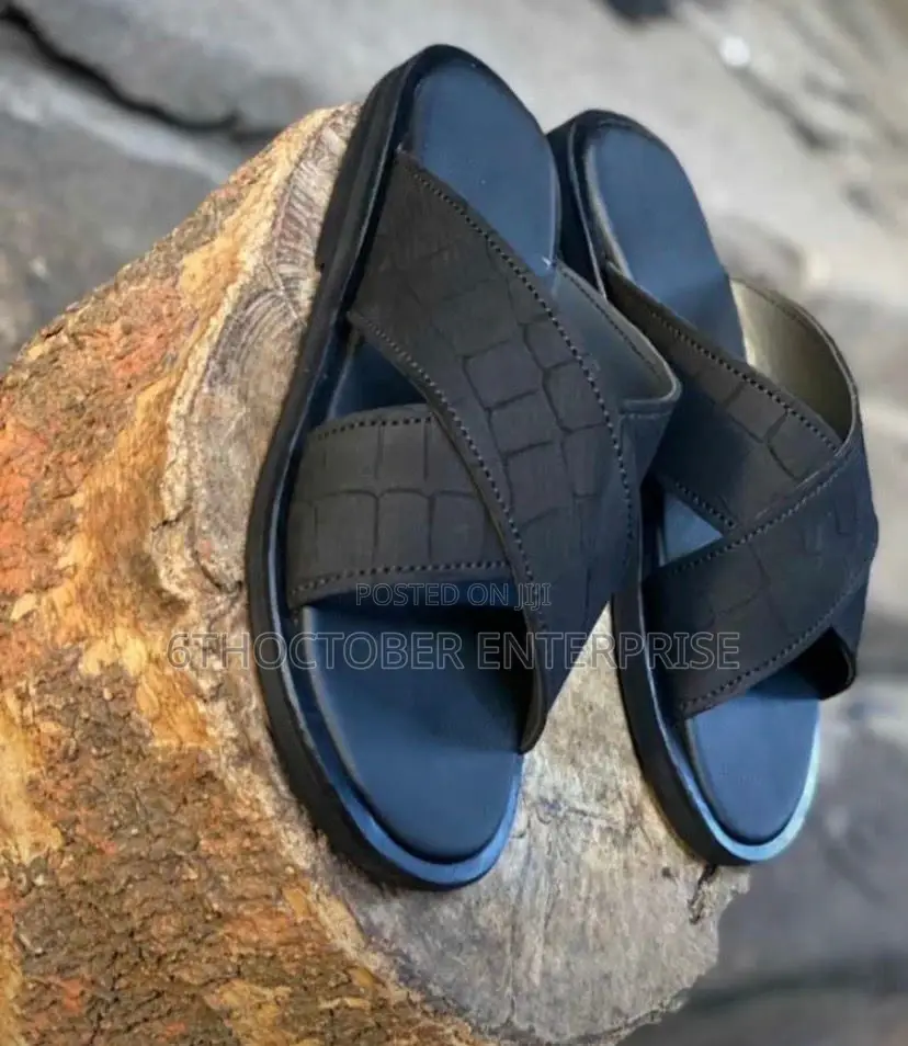 Slippers/Slides