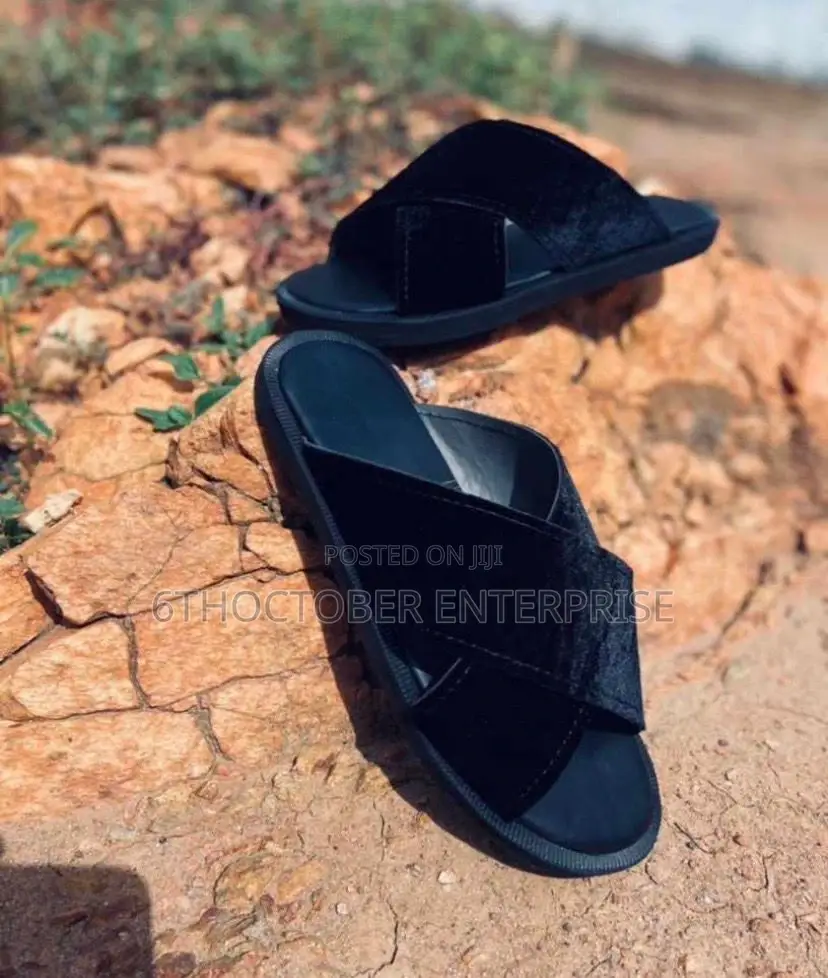 Slippers/Slides