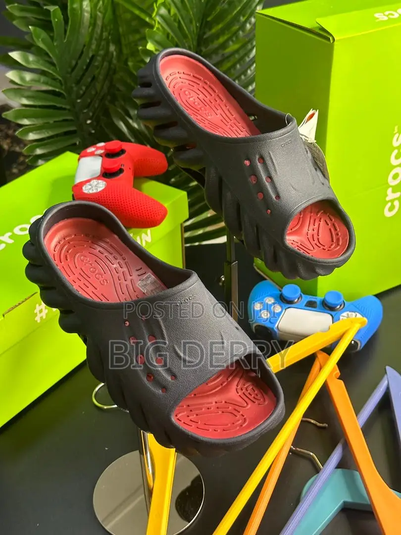 Crocs Echo Slides