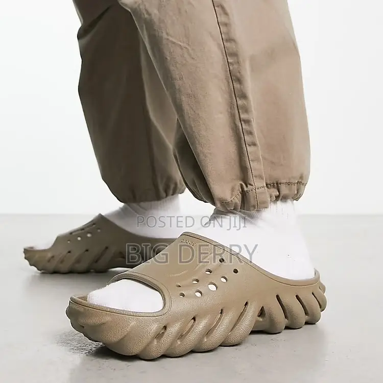 Crocs Echo Slides