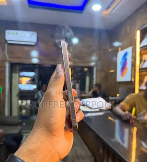 Apple iPhone 16 Pro Max 256 GB Gold