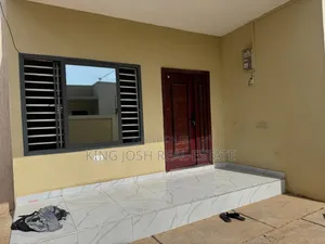 3bdrm House in Lashibi, Spintex for rent