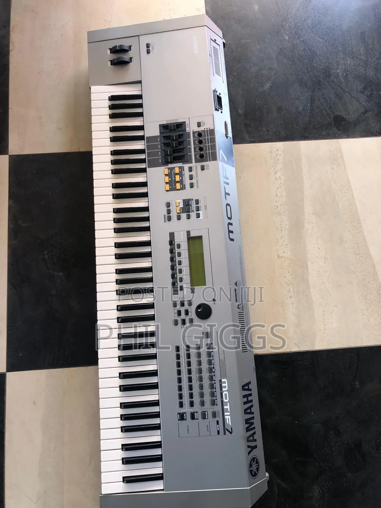 Yamaha Motif 6 Regular